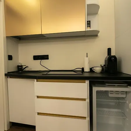 Weiss Apartment